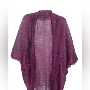 Flattering Maroon/burgundy Kimono cover up. Women size‎ L
